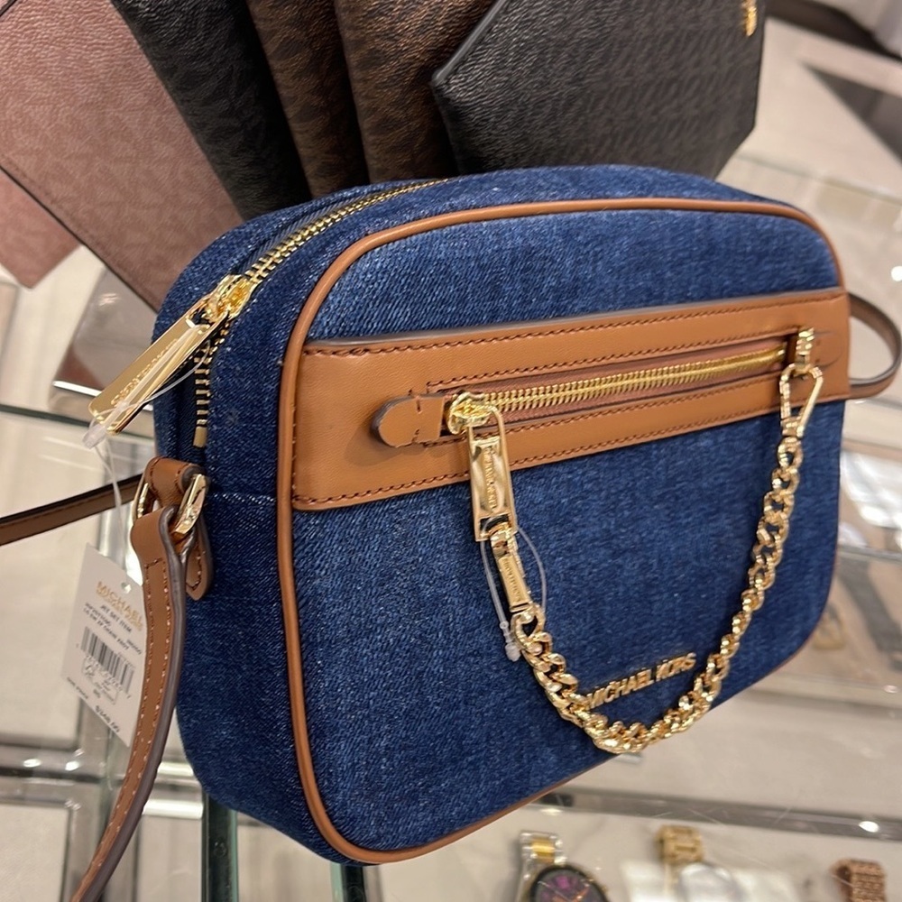 Michael Kors Jet Set Item Large East West Zip Chain Crossbody XBody 
Indigo